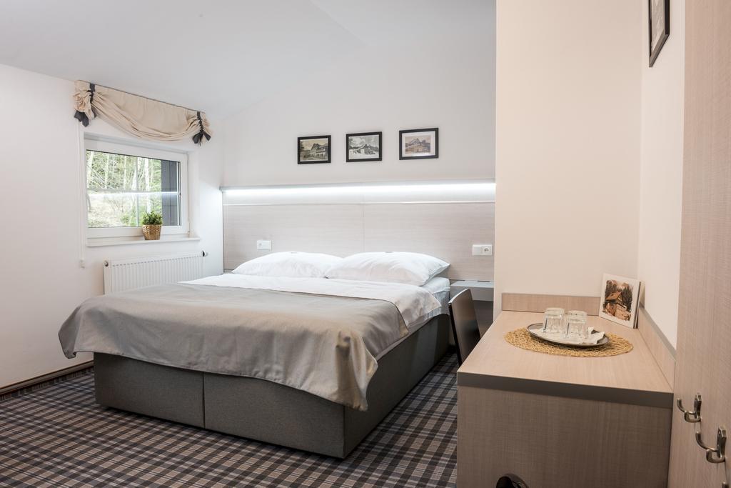 Horsky Hotel Dobra Chata Stachy Bagian luar foto