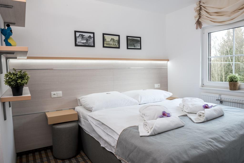 Horsky Hotel Dobra Chata Stachy Bagian luar foto