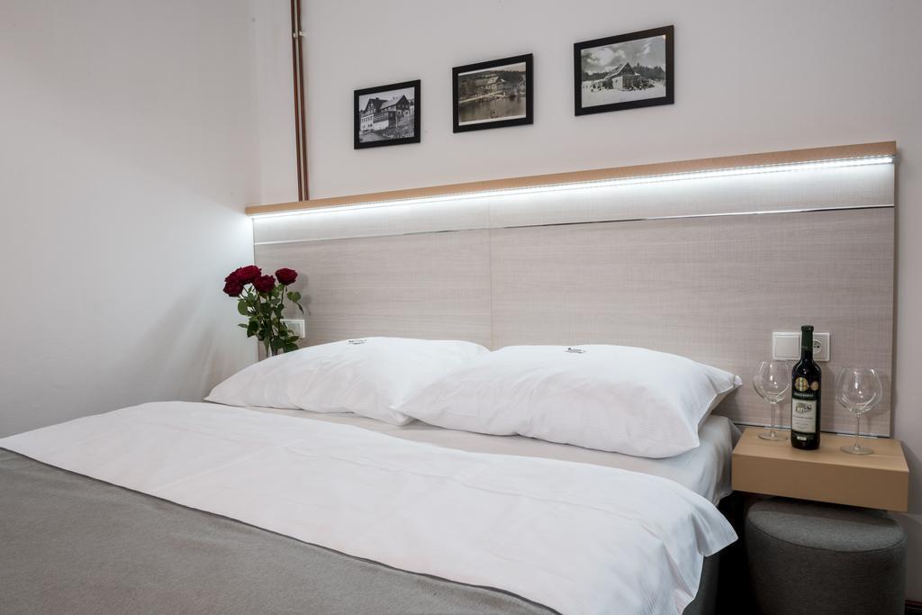 Horsky Hotel Dobra Chata Stachy Bagian luar foto