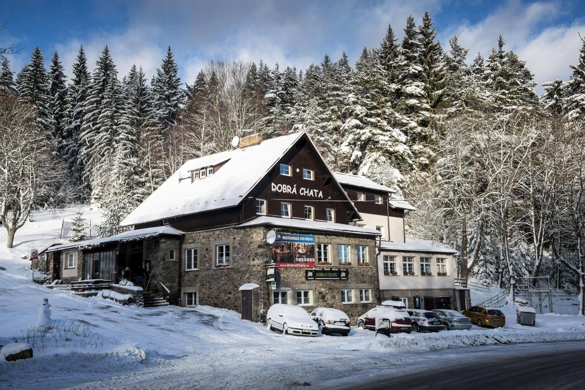 Horsky Hotel Dobra Chata Stachy Bagian luar foto